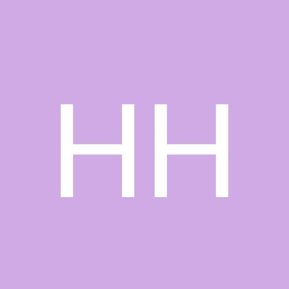 Meet your Posher, Holly